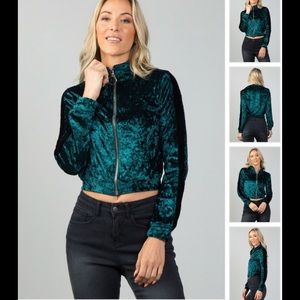 Beautiful teal velvet O ring jacket Boutique item
